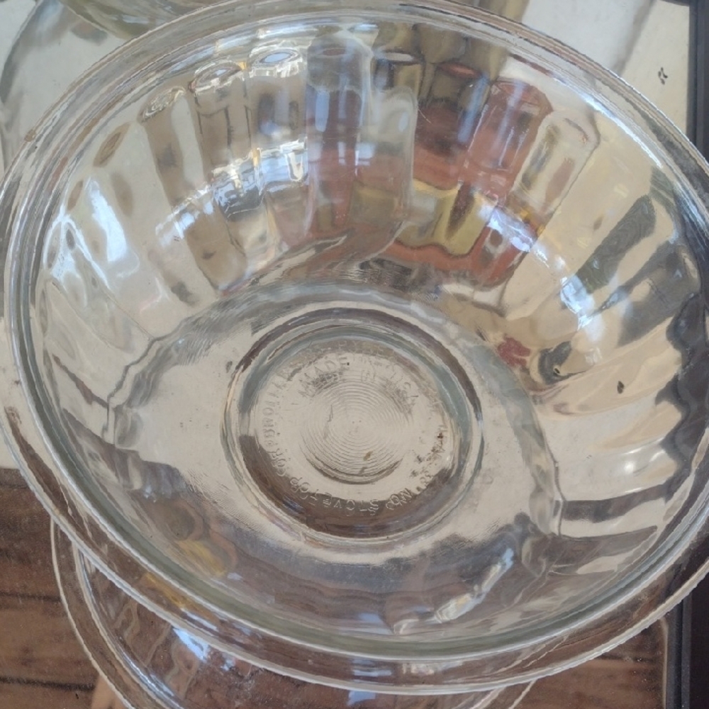 Pyrex Clear Glass Mixing Bowl 2.5L